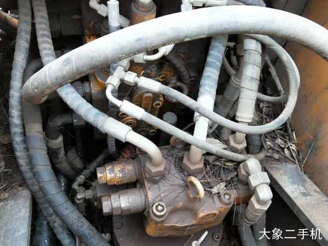 三一重工 SY135C-8 挖掘机