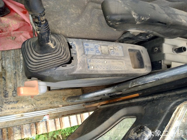 三一重工 SY225C 挖掘机