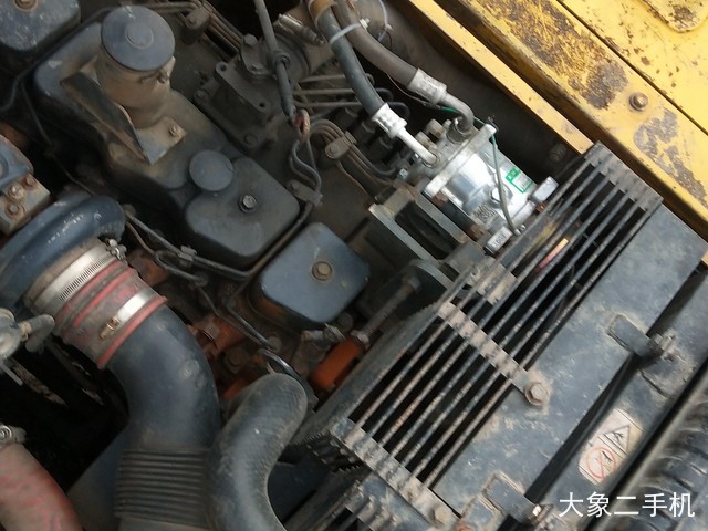 小松 PW220-7 挖掘机