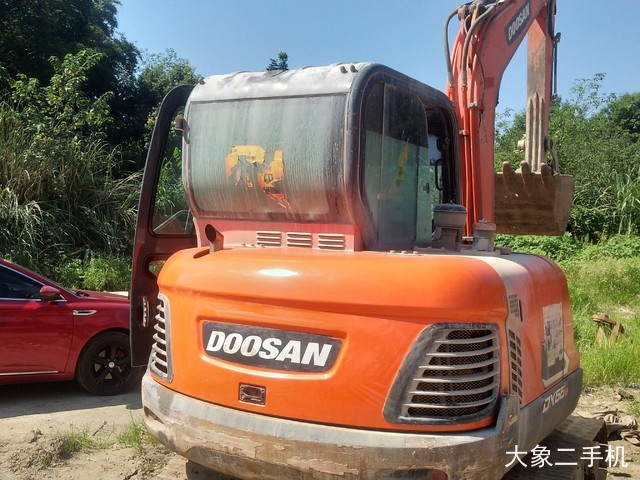 斗山 DX60-9 挖掘机