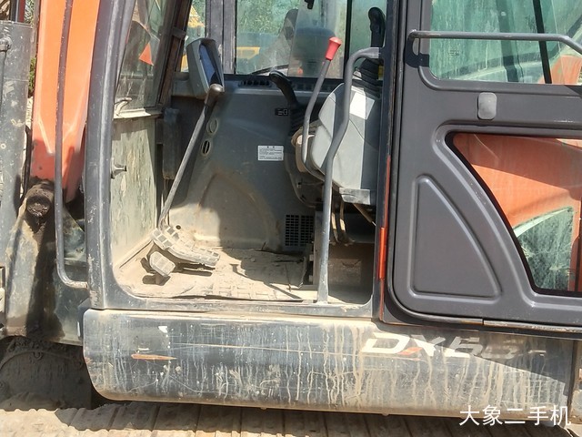 斗山 DX60-9 挖掘机