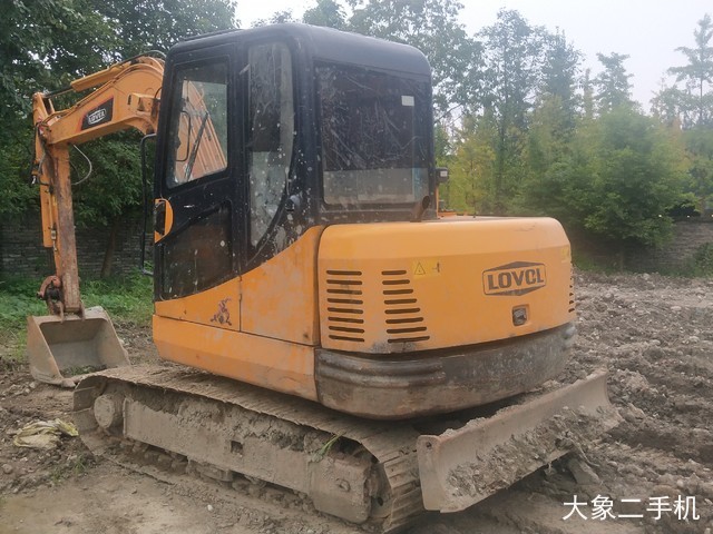 雷沃重工 FR65V8 挖掘机