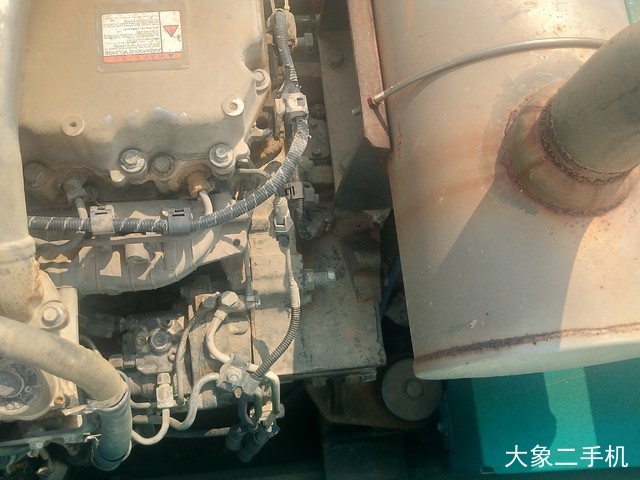 神钢 SK270D 挖掘机