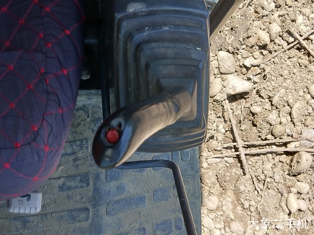 神钢 SK260LC-8 挖掘机