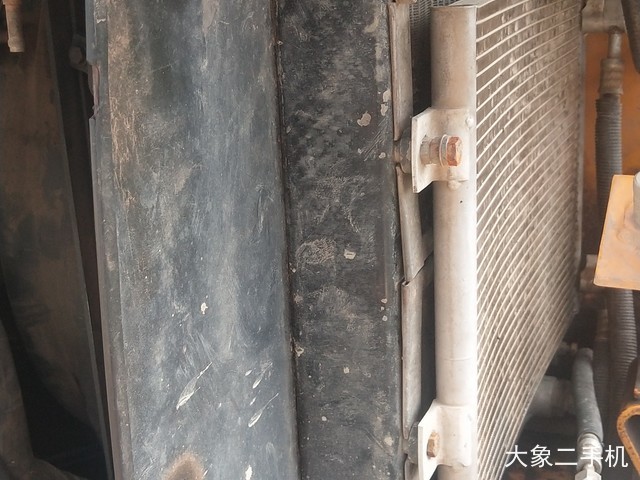 雷沃重工 FR65V8 挖掘机