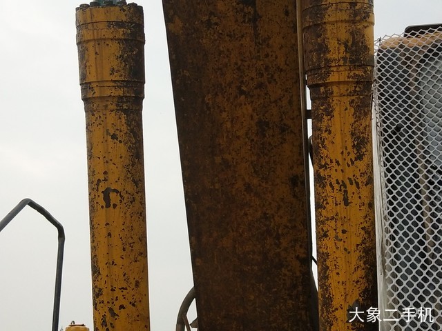 小松 PW220-7 挖掘机