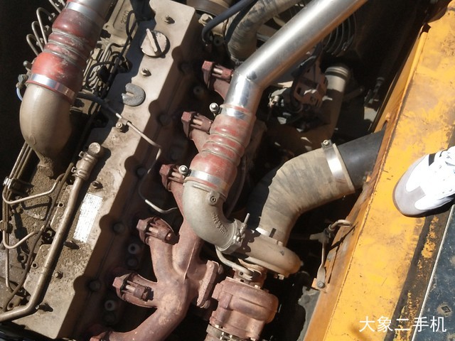 现代 R275LC-9T 挖掘机