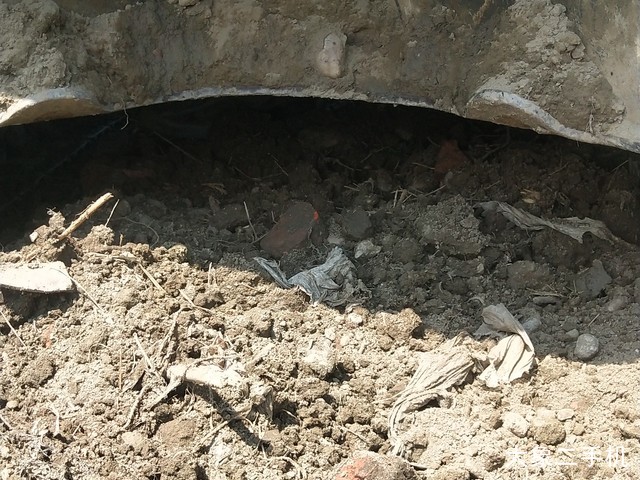 神钢 SK350LC-8 挖掘机