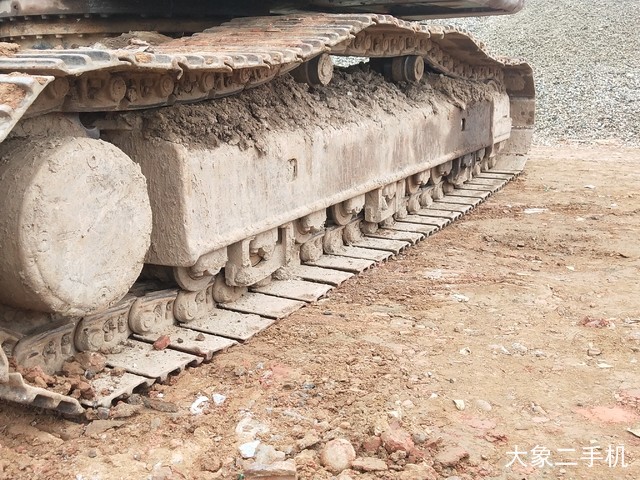 神钢 SK260LC-8 挖掘机