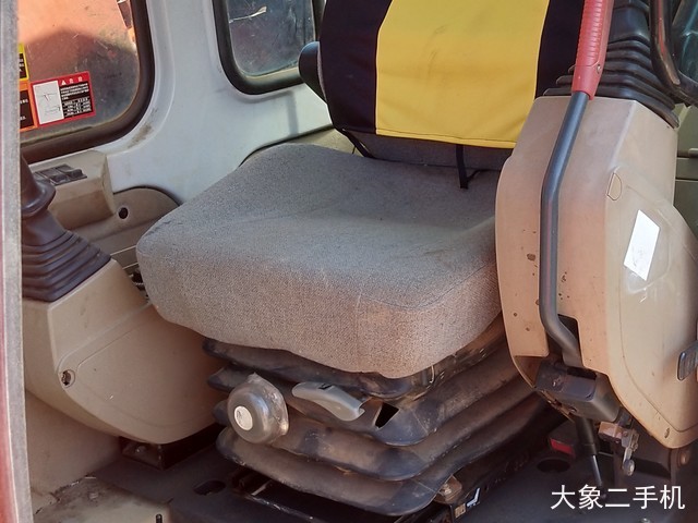 斗山 DH215-9 挖掘机