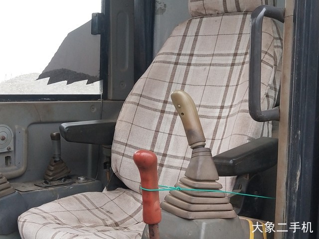 雷沃重工 FR65-7 挖掘机