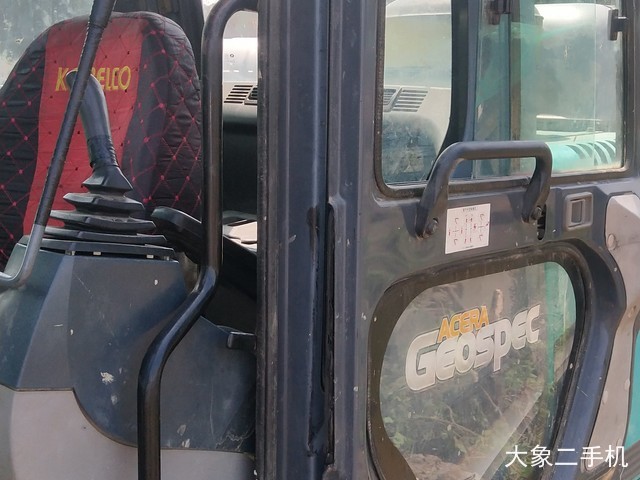 神钢 SK350LC-8 挖掘机