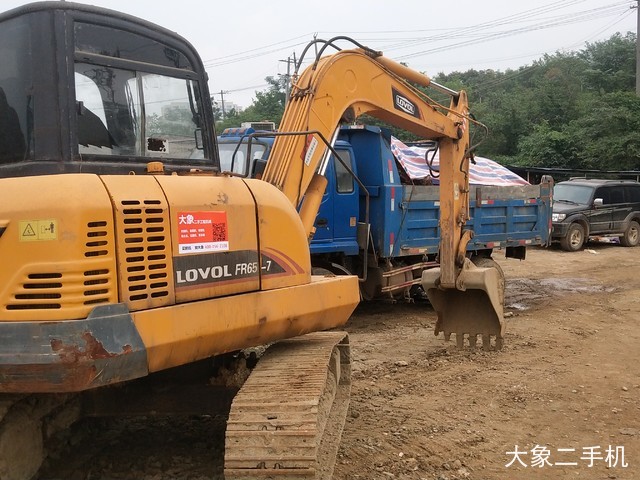 雷沃重工 FR65-7 挖掘机