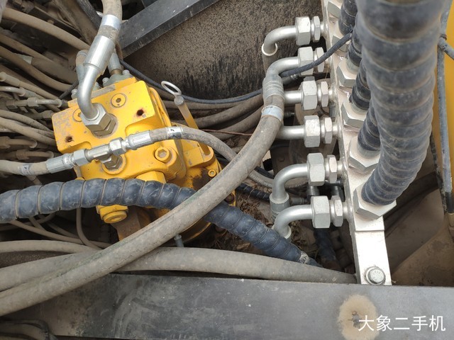 劲工 JG-130S 挖掘机