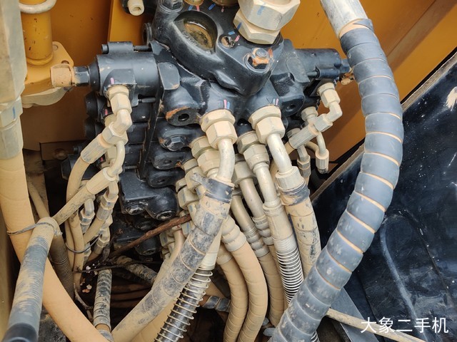 三一重工 SY75C 挖掘机