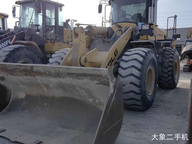 山东临工 L955F 装载机