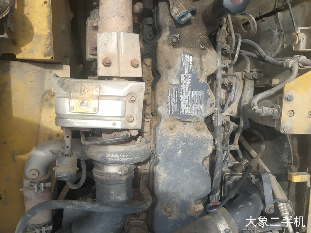 小松 PC240LC-8 挖掘机