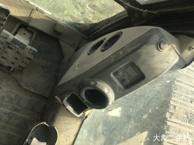 住友 SH210-5 挖掘机