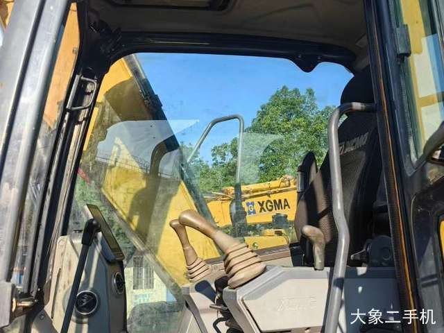 徐工 XE150 挖掘机