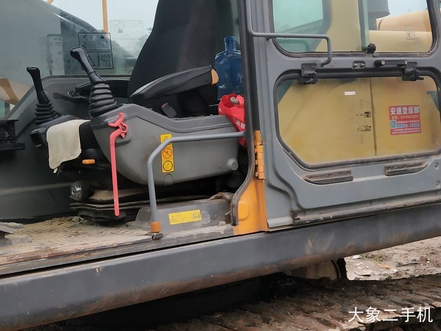 沃尔沃 EC290BLC 挖掘机