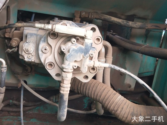 神钢 SK260LC-8 挖掘机