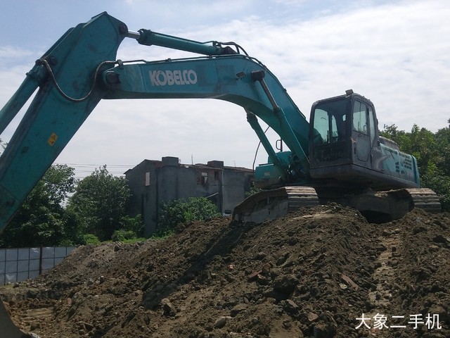 神钢 SK350LC-8 挖掘机