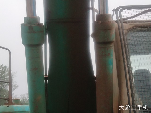 神钢 SK250-6E 挖掘机