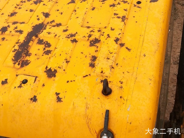 三一重工 SY135C-8 挖掘机