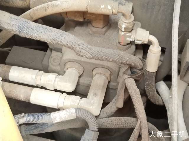 现代 R60-9VS 挖掘机