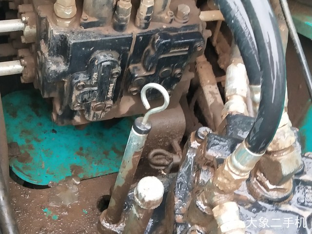 神钢 SK260LC-8 挖掘机