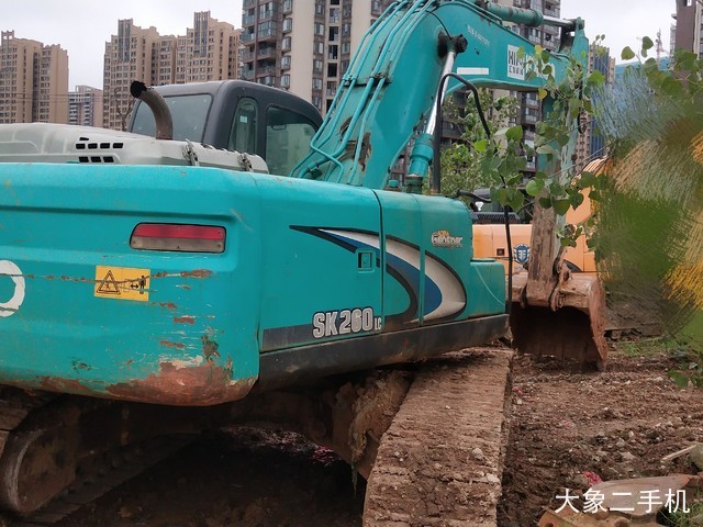 神钢 SK260LC-8 挖掘机