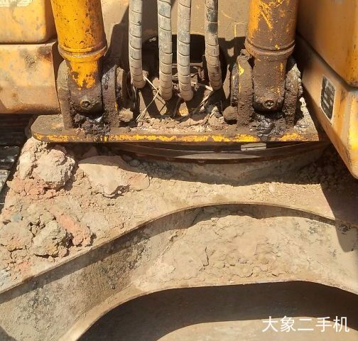 龙工 LG6150 挖掘机