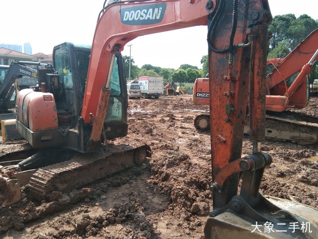 斗山 DH60-7 挖掘机