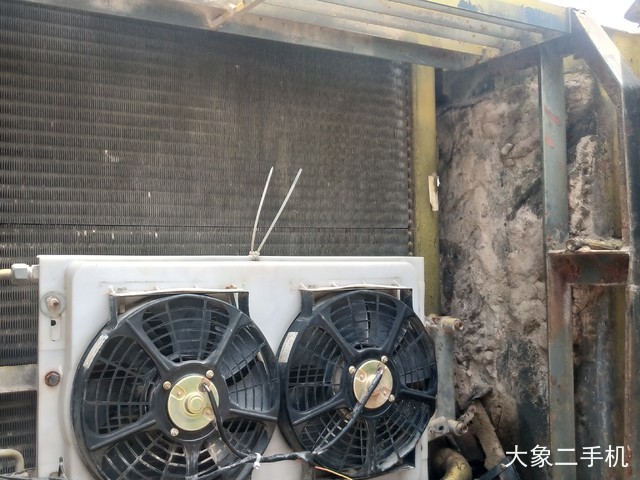 住友 SH200A2 挖掘机