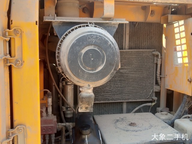 龙工 LG6150 挖掘机