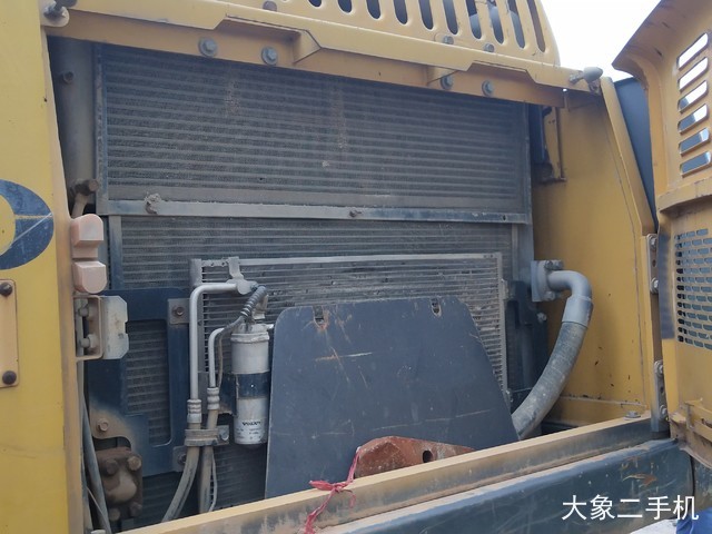 沃尔沃 EC210B 挖掘机