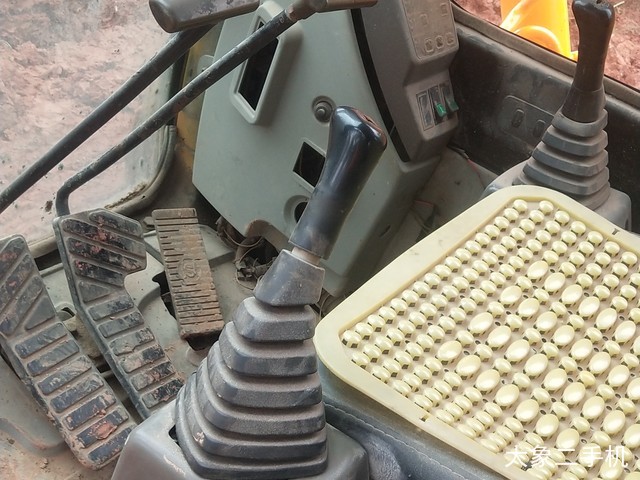 斗山 DH225LC-7 挖掘机