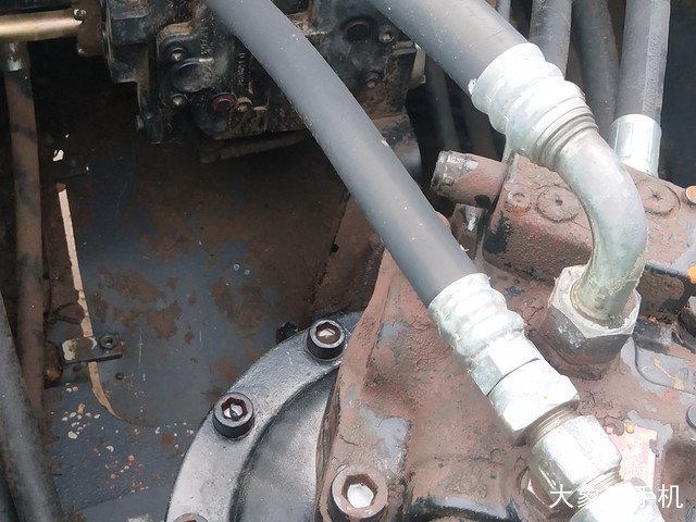 神钢 SK350LC-8 挖掘机