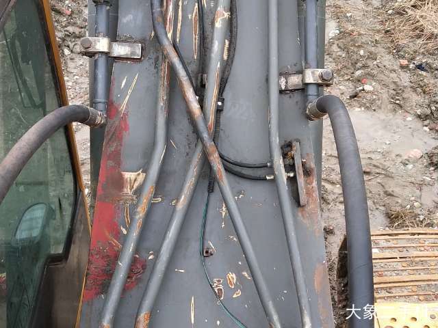 沃尔沃 EC240BLC 挖掘机