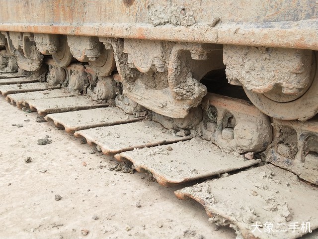 小松 PC240LC-8 挖掘机