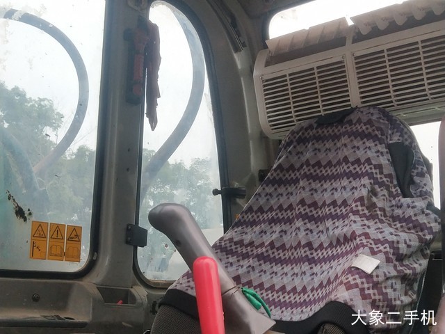 神钢 SK250-6E 挖掘机