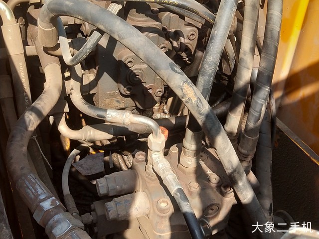 龙工 LG6150 挖掘机