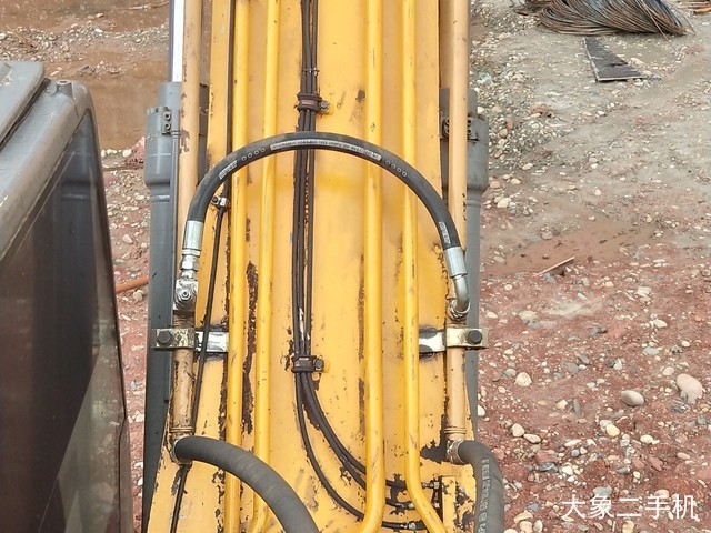 徐工 XE230 挖掘机