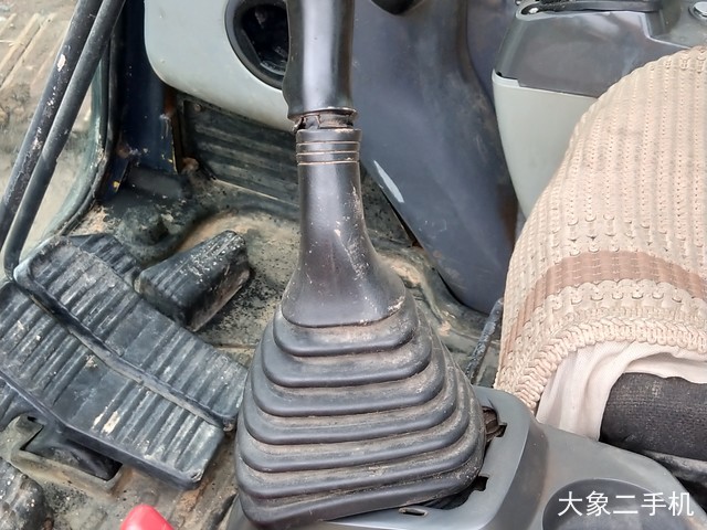 小松 PC240LC-8 挖掘机