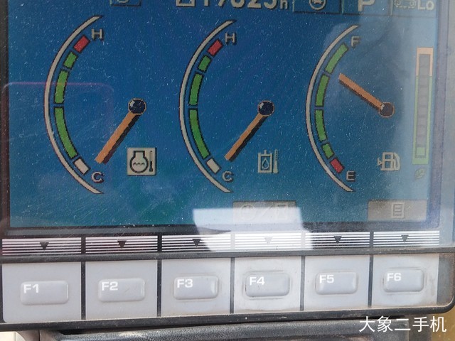 小松 PC240LC-8 挖掘机