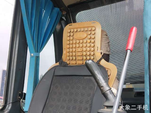 神钢 SK260LC-8 挖掘机