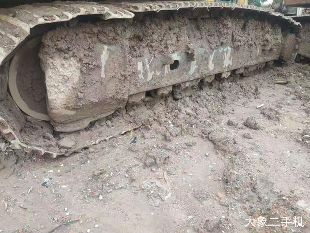 现代 R225LC-7 挖掘机