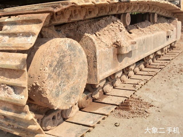 沃尔沃 EC210BLC 挖掘机