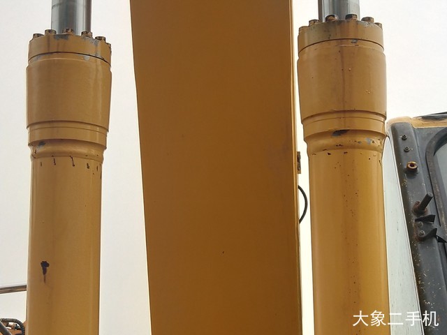 小松 PC240LC-8 挖掘机