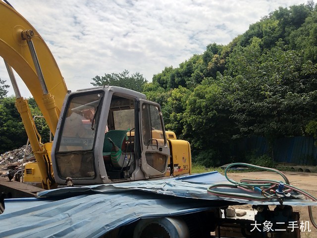 住友 SH200A2 挖掘机